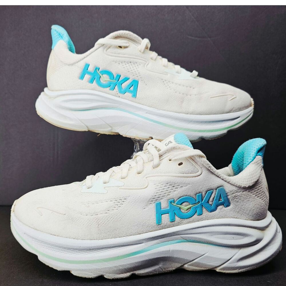 Hoka Women 7.5 Comfy footwear
